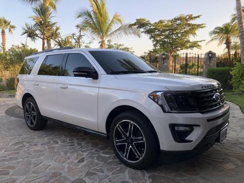 Patients are personally picked up at the airportby co-founders George & Diane in POI’s Ford Expedition